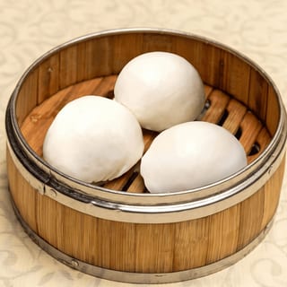 蒸奶皇包 [Egg Custard Buns]